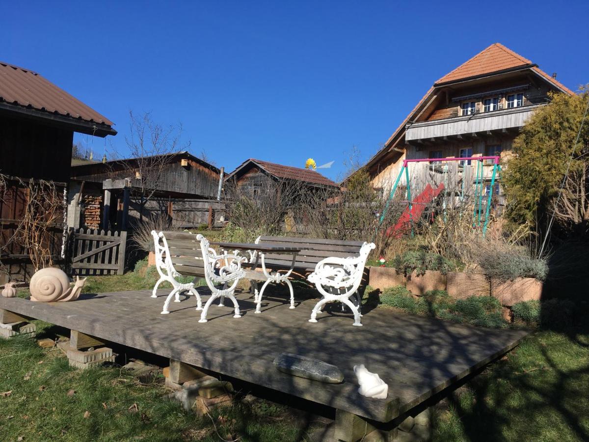 3,5 Zimmerferienwohnung Schwalbenaescht Rueeggisberg Exterior photo